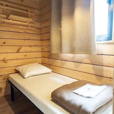 Huttopia Vallée De La Semois Campeggio