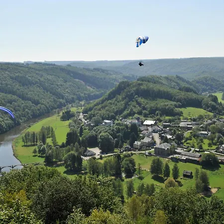 Campsite Huttopia Vallee De La Semois Vresse-sur-Semois
