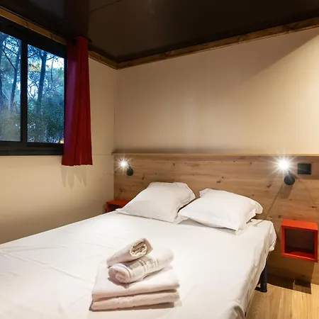 Huttopia Vallée De La Semois *